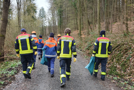Feuerwehr engagiert sich bei diesjähriger Flurputzaktion für eine saubere Stadt Östringen